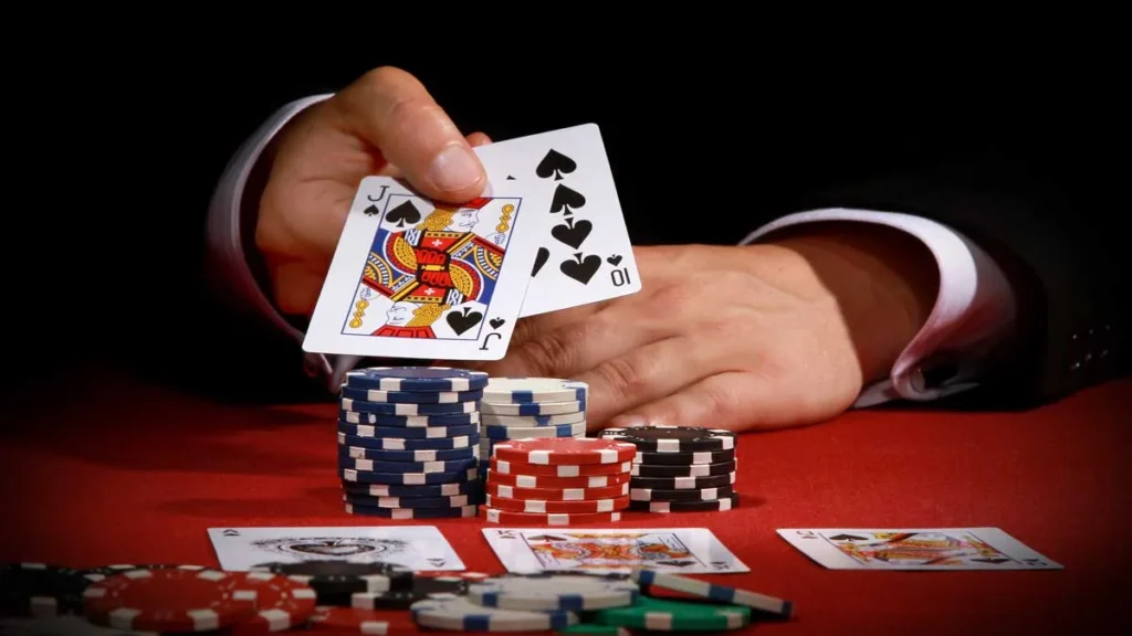 Cùng tìm hiểu Poker là gì và cách đánh Poker chuẩn chỉnh nhất